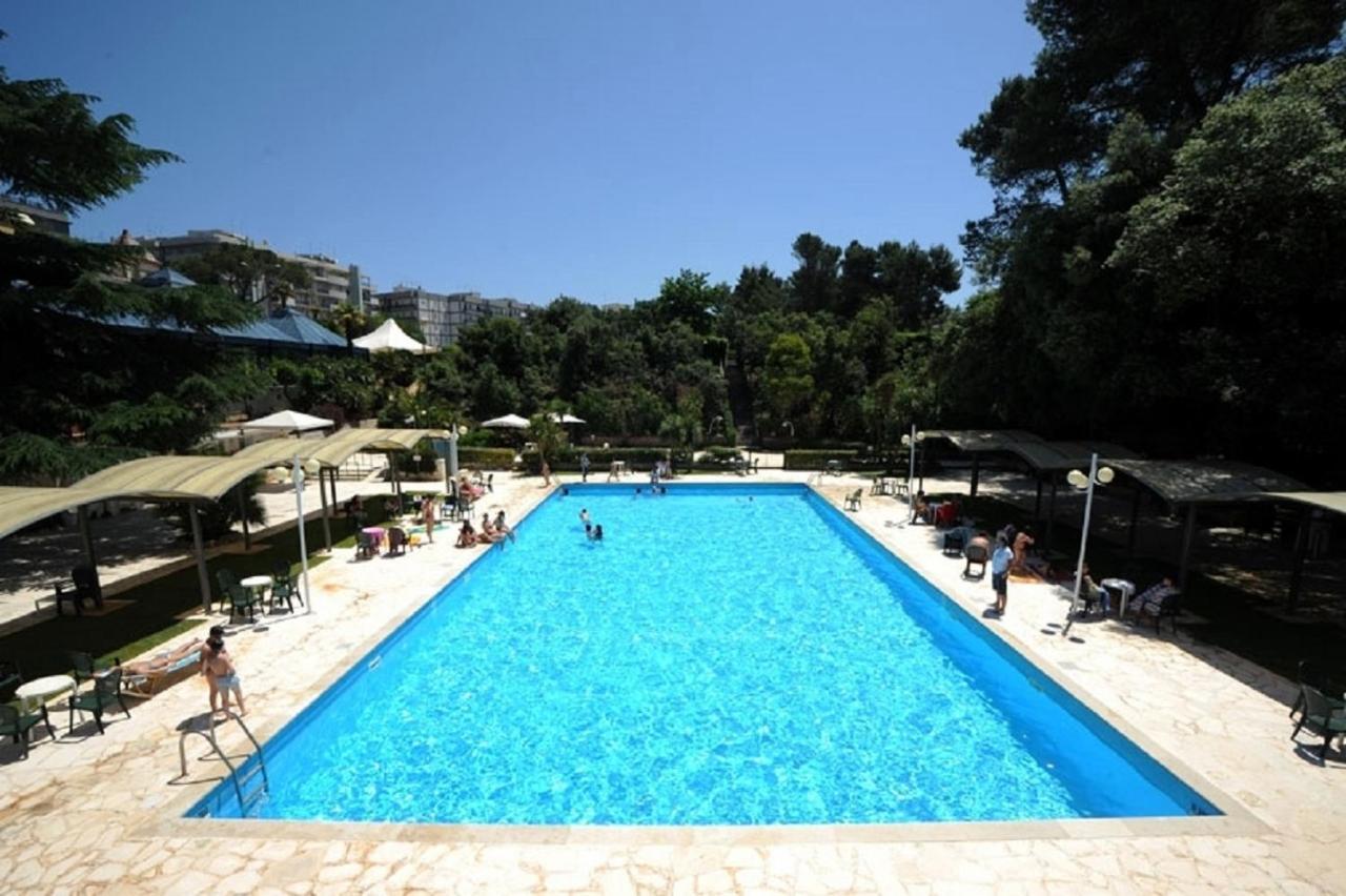 Hotel Villa Rosa Мартина-Франка Экстерьер фото