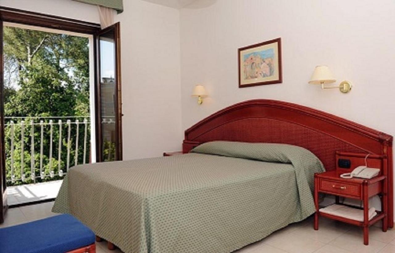 Hotel Villa Rosa Мартина-Франка Экстерьер фото