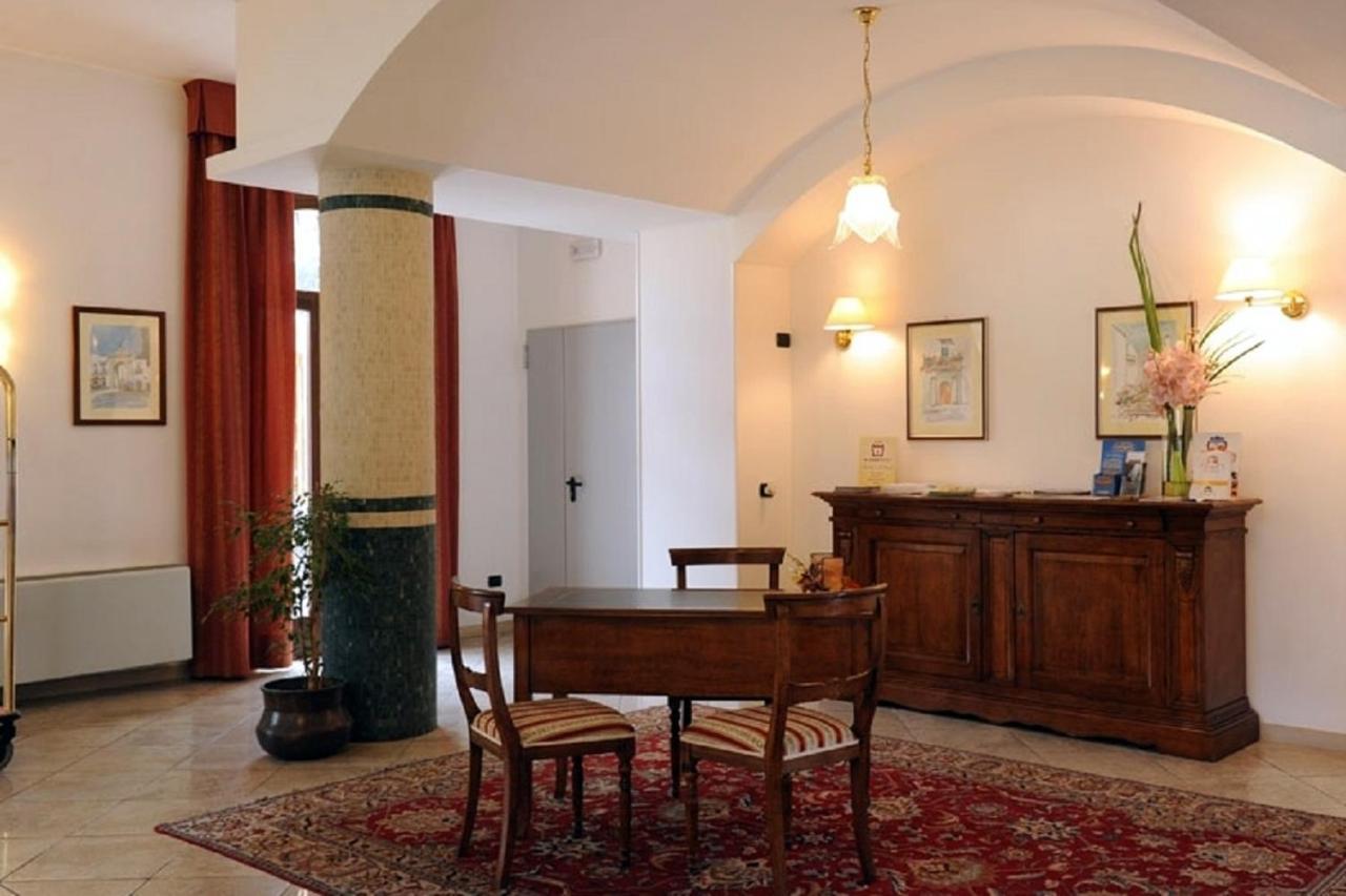 Hotel Villa Rosa Мартина-Франка Экстерьер фото